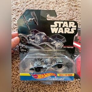 Star Wars TIE Fighter Carship - Silver - Hot Wheels